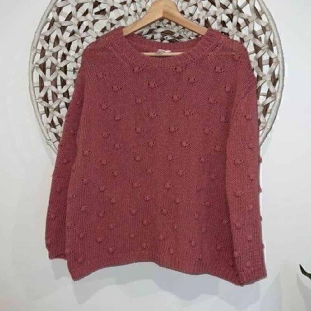Flamingo Urban woman’s blush crewneck sweater size small excellent condition